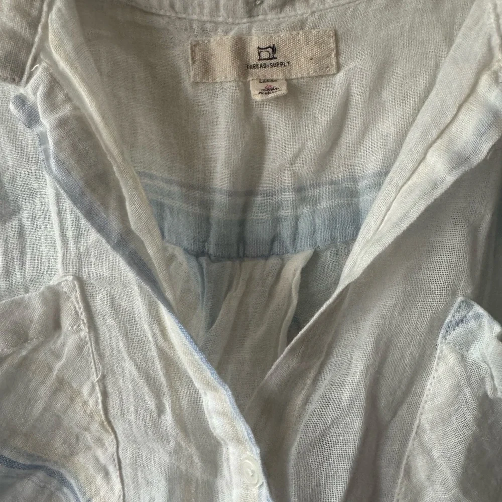 Button down top - Picture 3 of 3